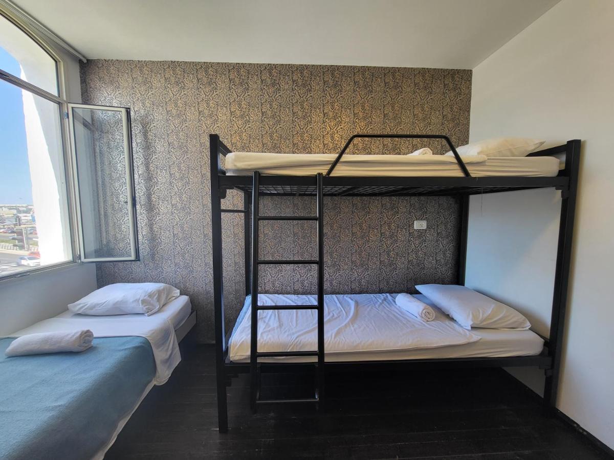 Haifa Hostel Екстериор снимка