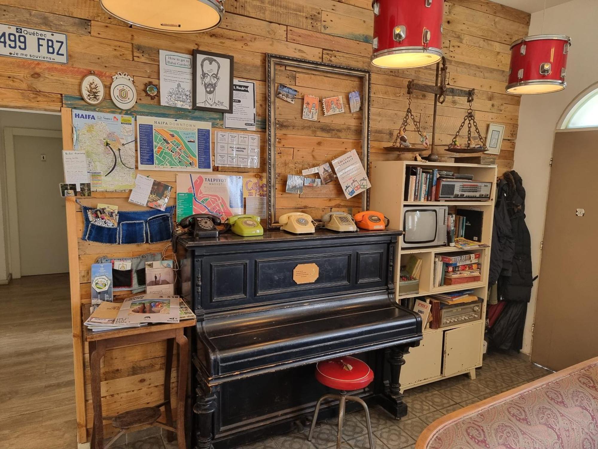 Haifa Hostel Екстериор снимка