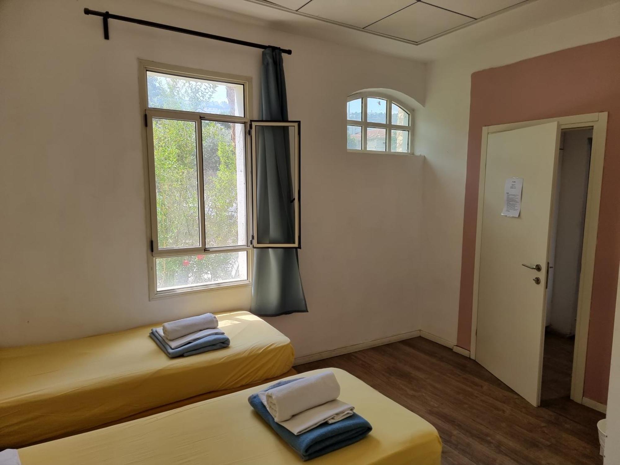Haifa Hostel Екстериор снимка