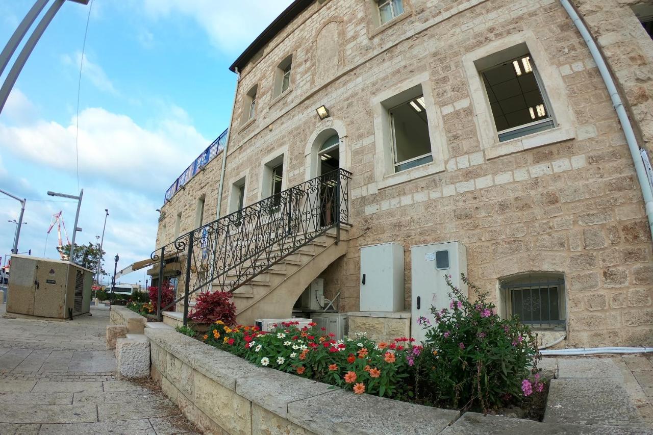 Haifa Hostel Екстериор снимка